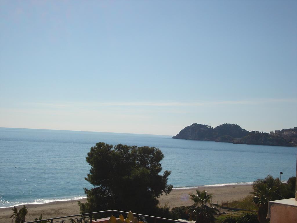 Appartamento soluzione mare Mazzeo Camera foto